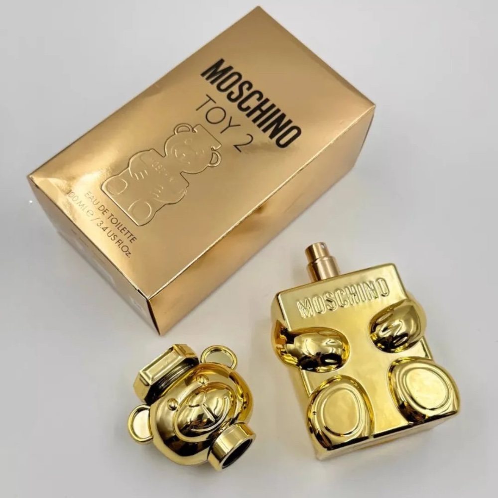 Toy 2 Gold M0sch1no Dama