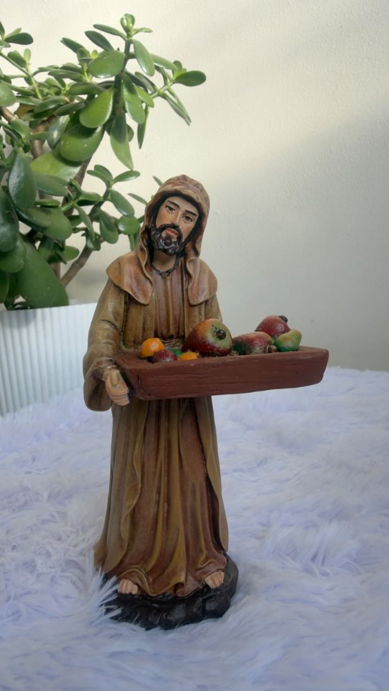 Aldeano portador de frutas