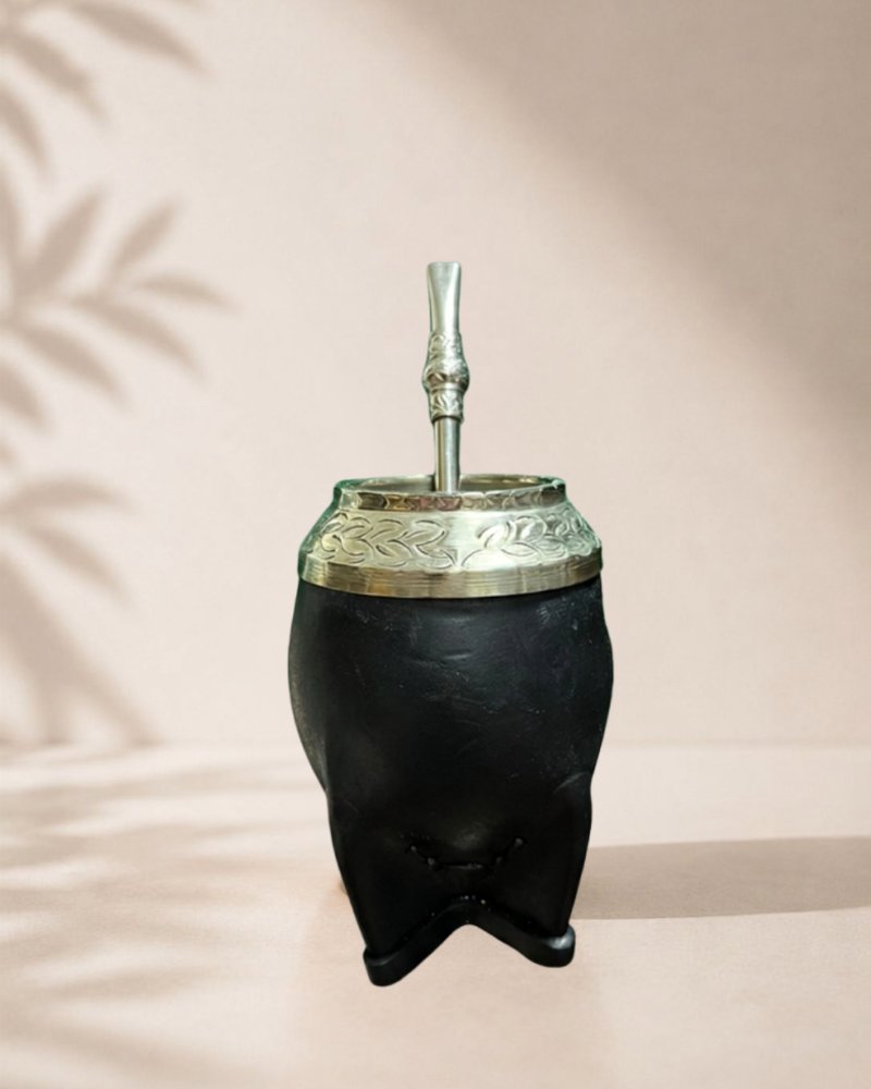 Mate torpedo de cuero y calabaza cincelado