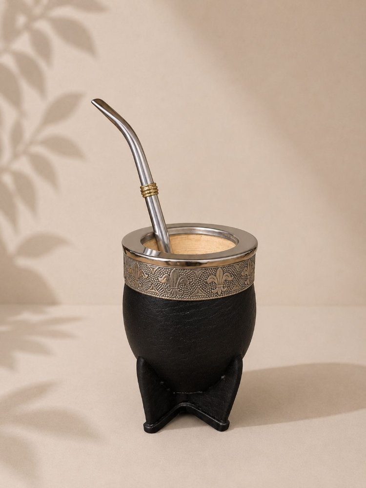 Mate imperial de cuero y calabaza