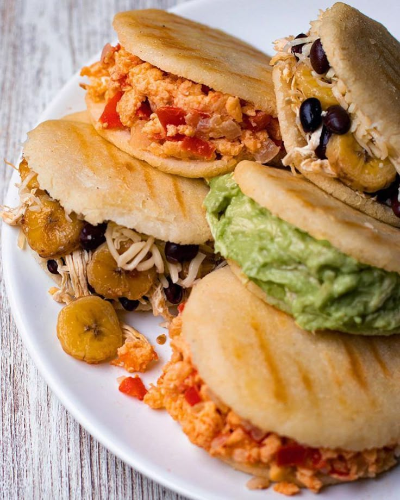 arepa servicio dos contornos