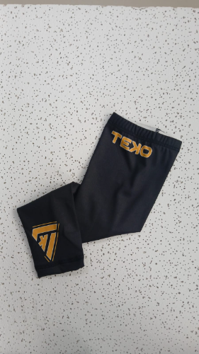 Sleeves Black and Gold Small