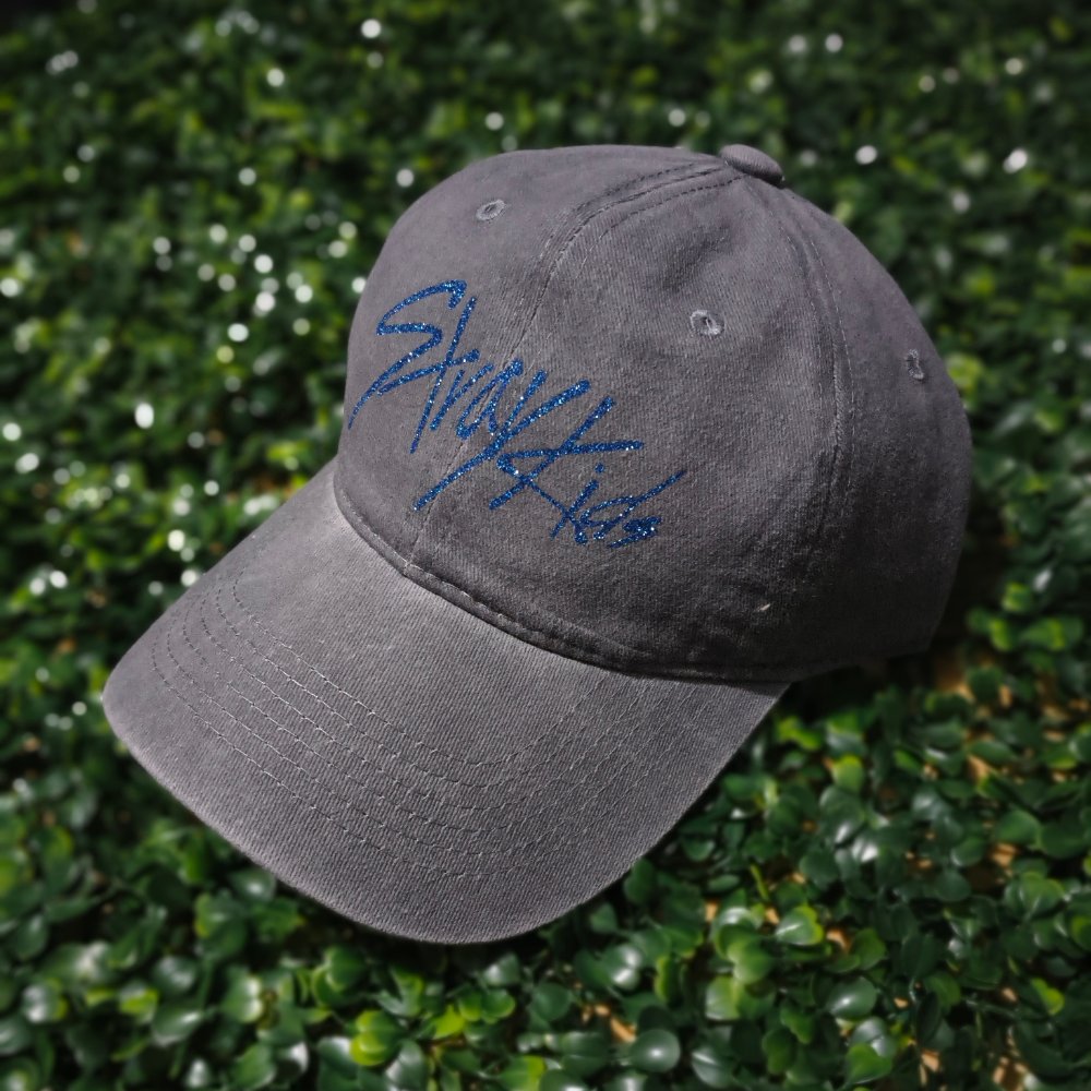Gorra STRAY KIDS glit.