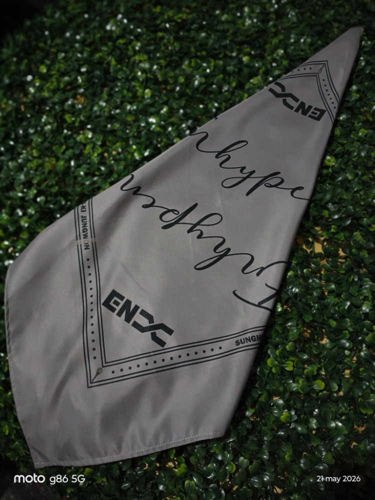 ENHYPEN (Bandana) gris