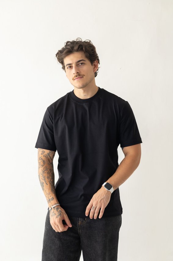 GG - Camiseta Lisa Preta