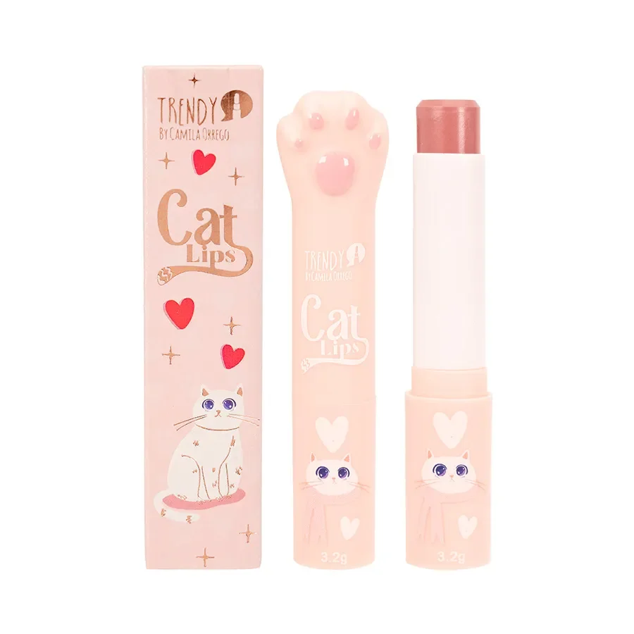 CAT LIP 05