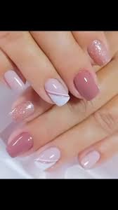 MANICURE SEMIPERMANENTE
