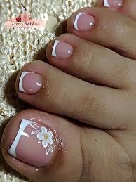 UÑAS SEMIPERMANENTES PIES