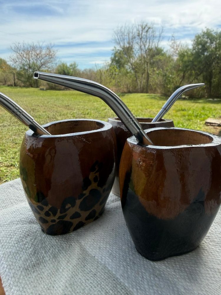 MATE RANCHERO ALGARROBO VARIOS DISENIOS + BOMBILLA