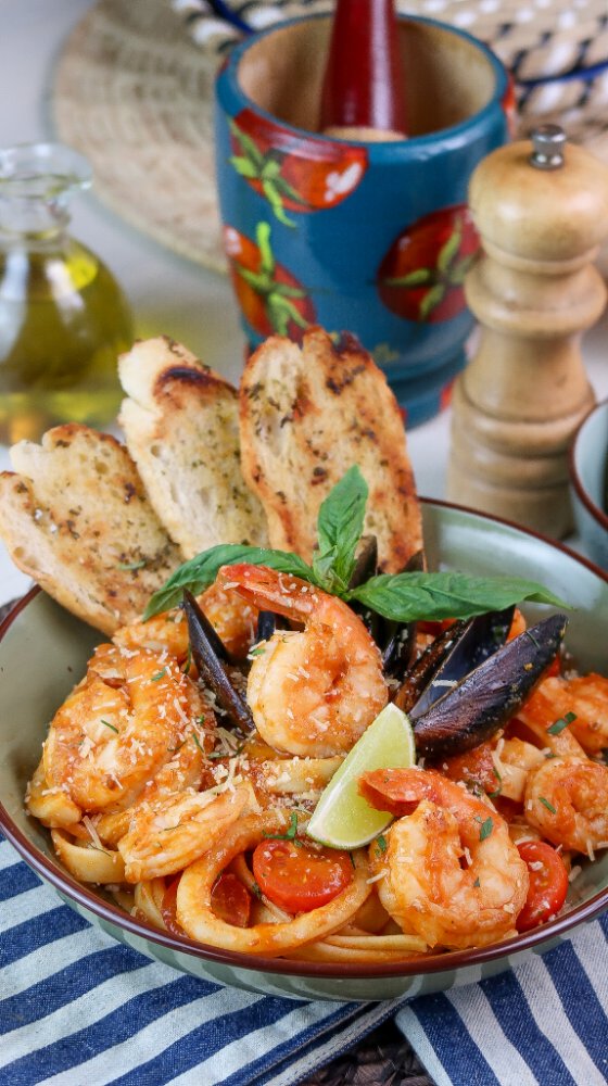 PASTA FRUTOS DEL MAR AL WOK