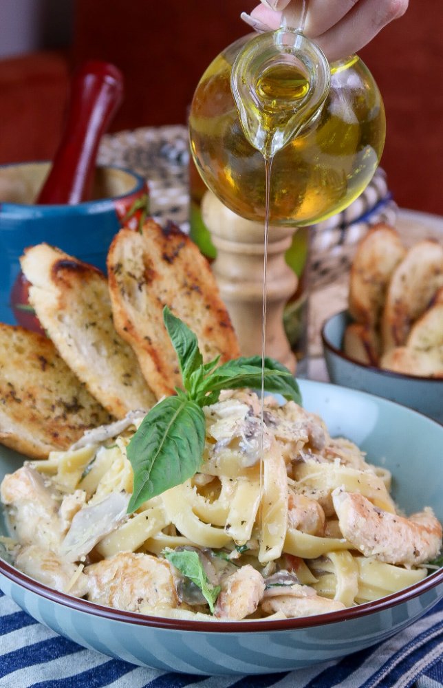 PASTA CREMOSA PECHUGA CHAMPIÑONES