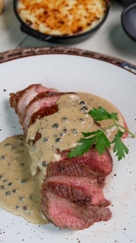 CARNE A LA PIMINETA