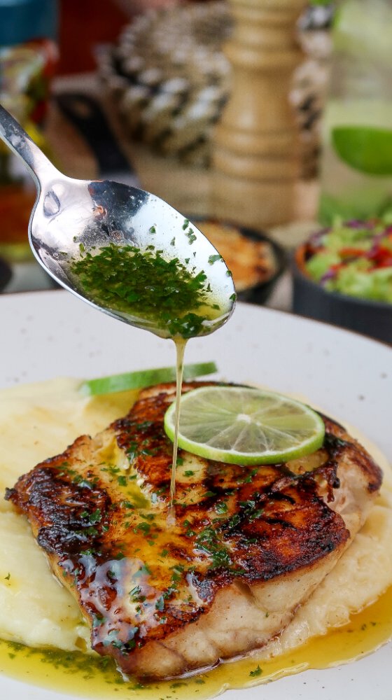 PESCA DEL DIA EN SALSA MENIER