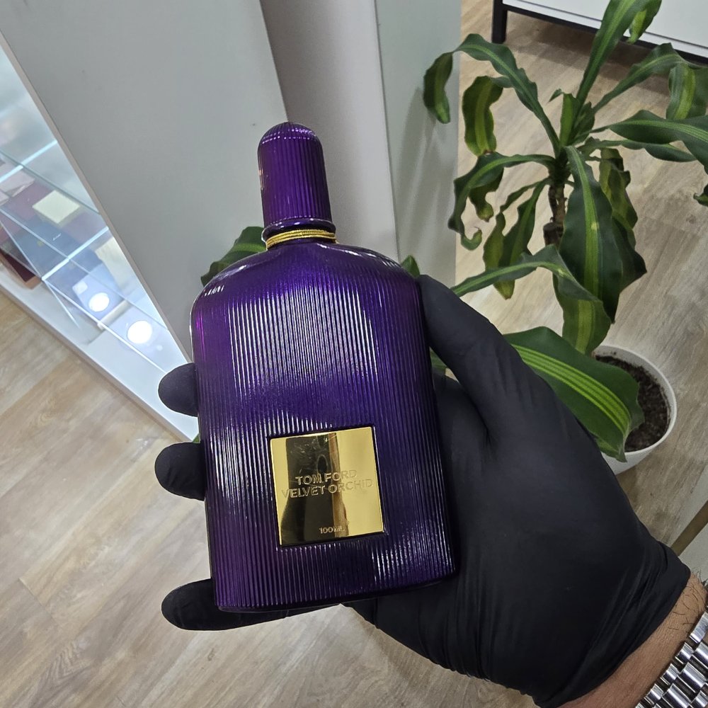 TOM FORD VELVET ORCHID