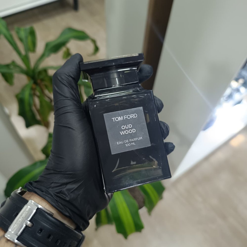 TOM FORD OUD WOOD