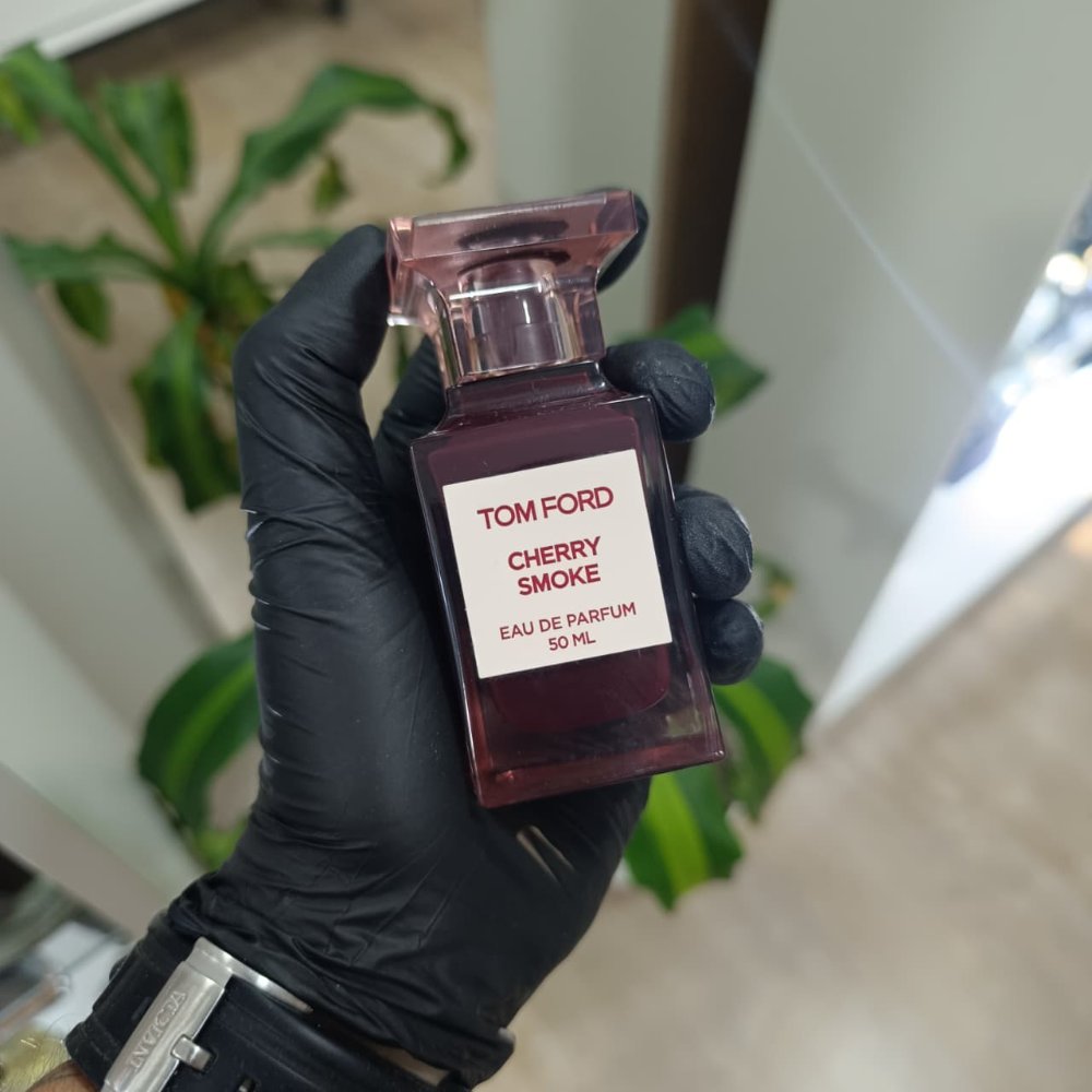 TOM FORD CHERRY SMOKE