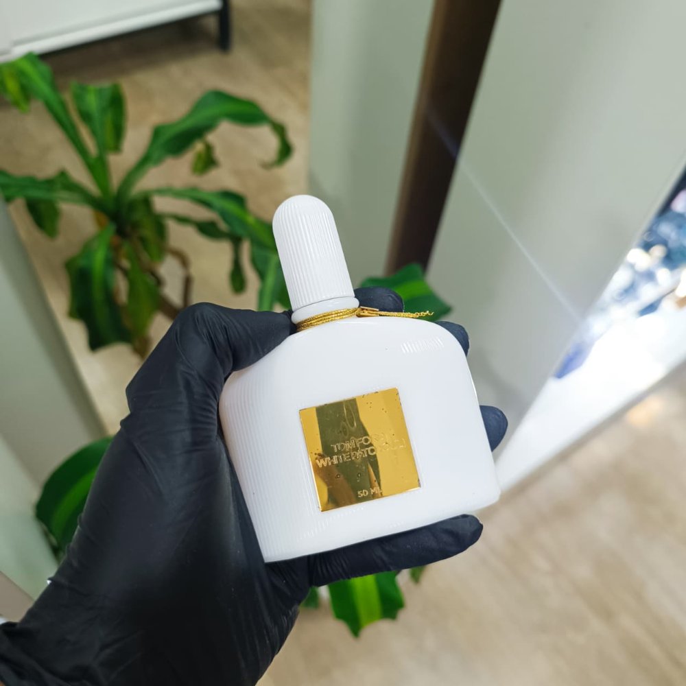 TOM FORD WHITE PATCHOULI
