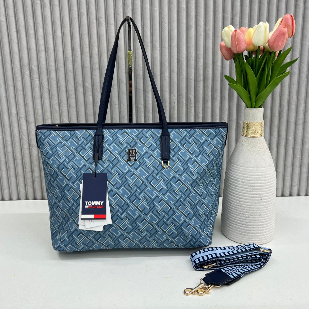 Cartera Tommy Hilfiger Modelo #2