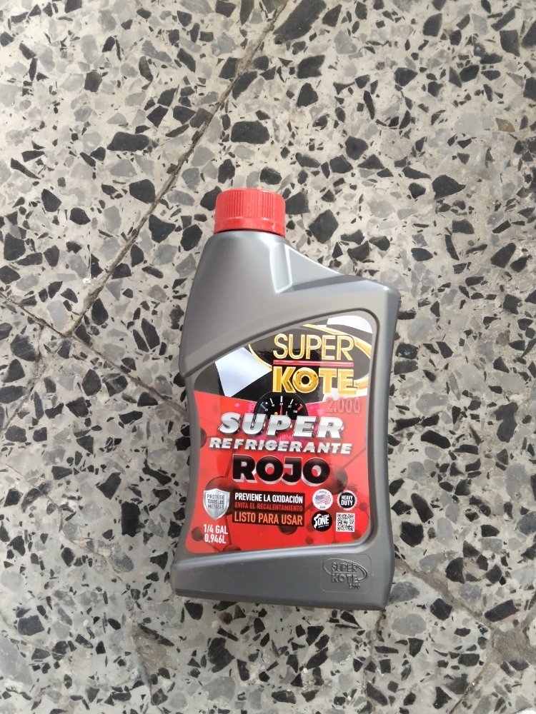 Refrigerante súper rojo 1/4 gl
