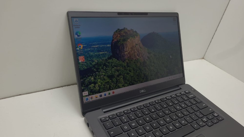 172-DELL LATITUDE 7300 I7-8TH 16/256/128