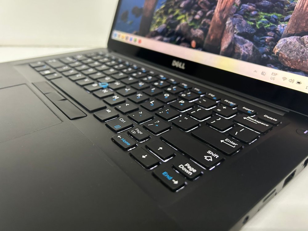 43-DELL LATITUDE I7-7THGEN 8-256-128