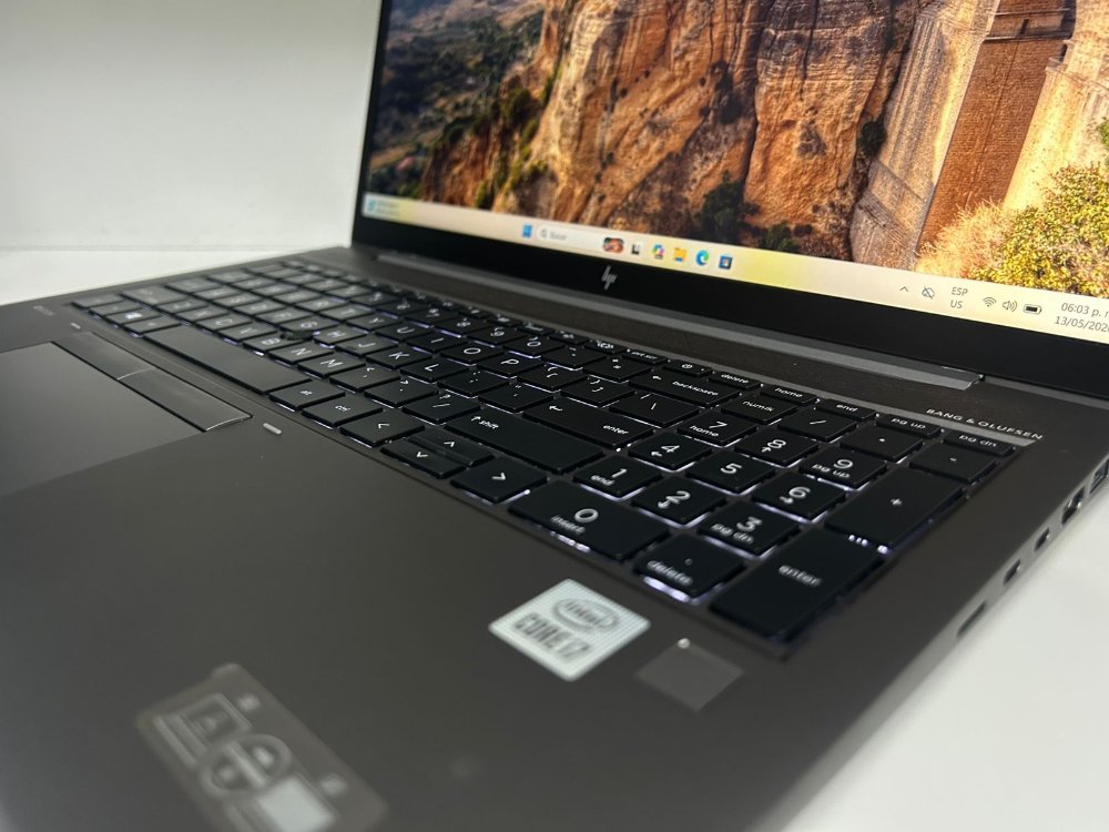 325- HPZBOOK FIREFLY 1 5 G7 I7-10GEN 16/512/NVIDIS QUADRO P520 4GB