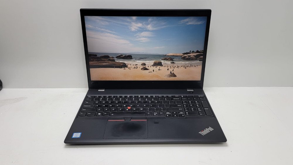 438- LENOVO THINK PAD P52 SLIM I7-8GEN 16/256/QUADRO P500 DE 2GB