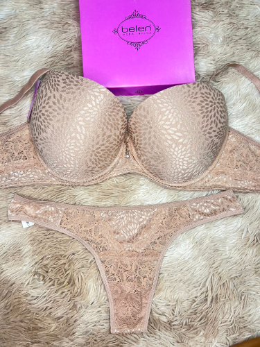 CONJUNTO BELÉN 4221 T:110 C:NOUGAT