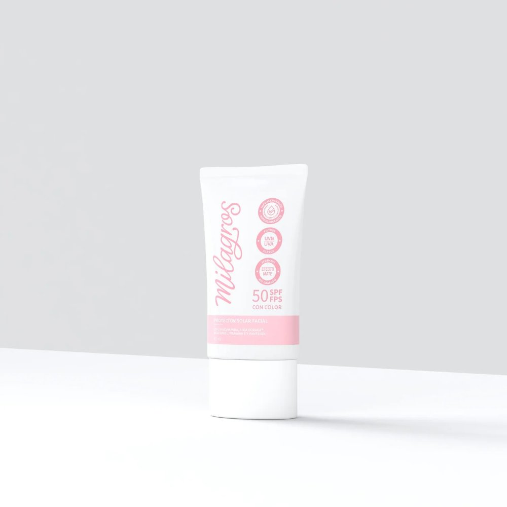 Protector solar facial Milagros con color 50 FPS