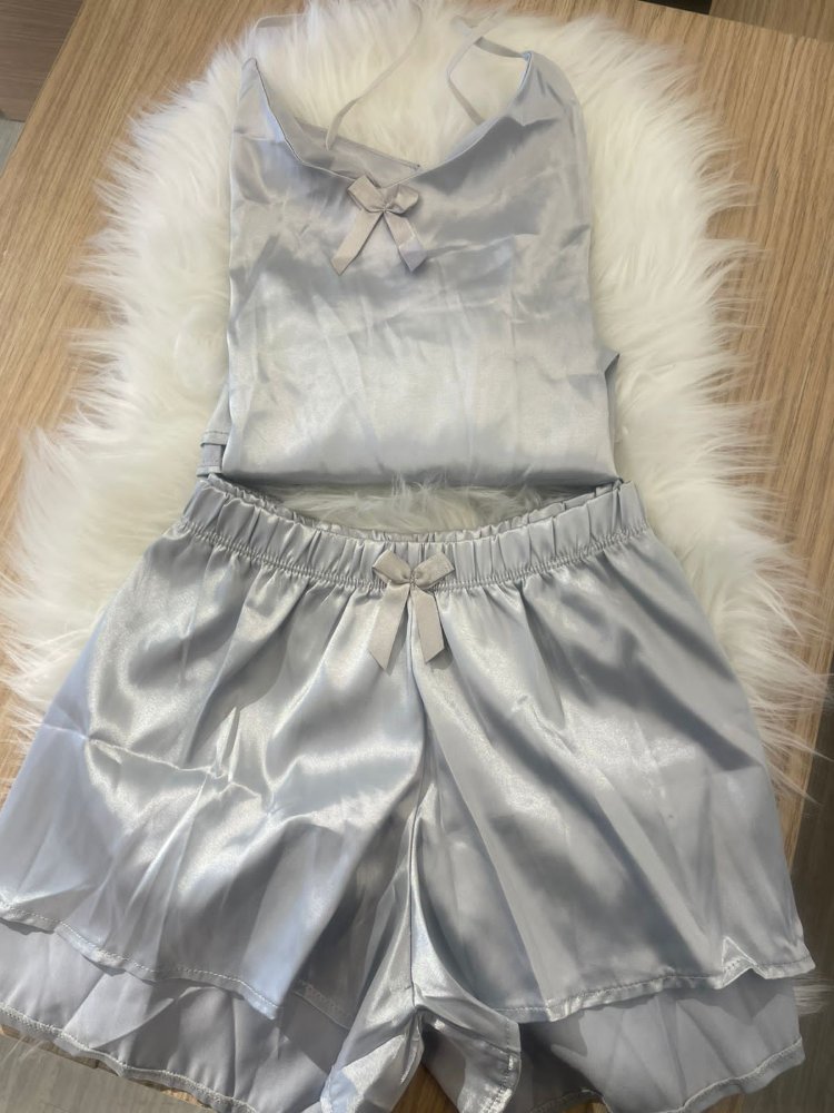 Short unicolor satin Talla L