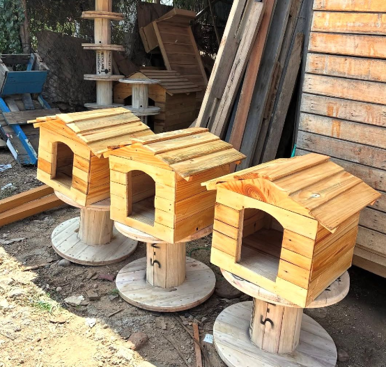 CASA DE PERRO PEQUEÑA