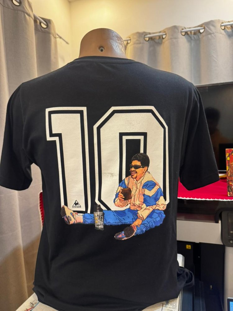REMERA NEGRA (incluye impresion del diseño)