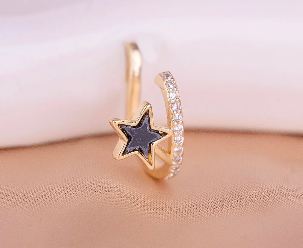 Ear Cuff Estrella Negra Ref E487