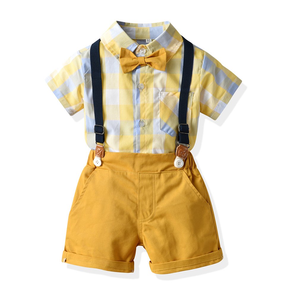 Traje de niño, traje de short y corbatín mostaza, camisa cuadros amarillo, blanco y gris, tirante negro