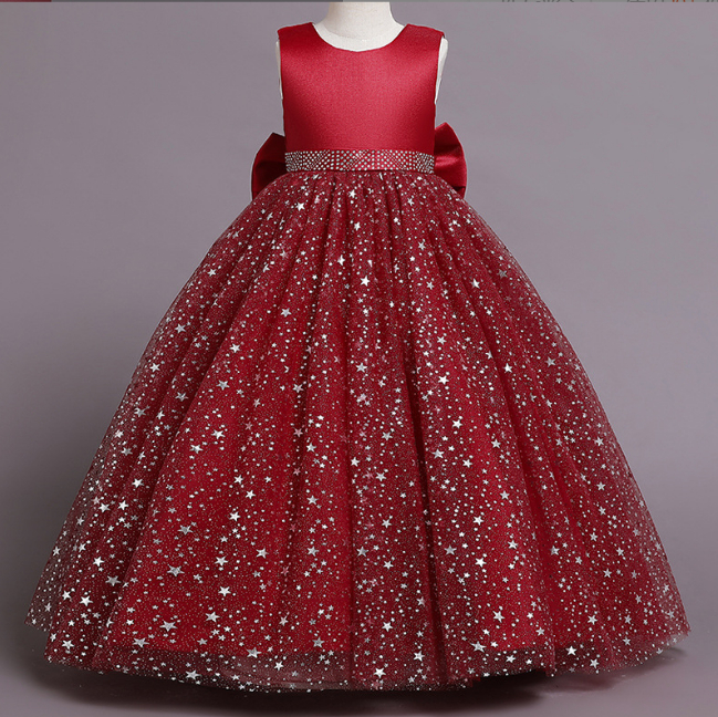 Vestido de niña, vestido rojo, con parte superior estampado de estrellas, y lazo en la parte de atrás