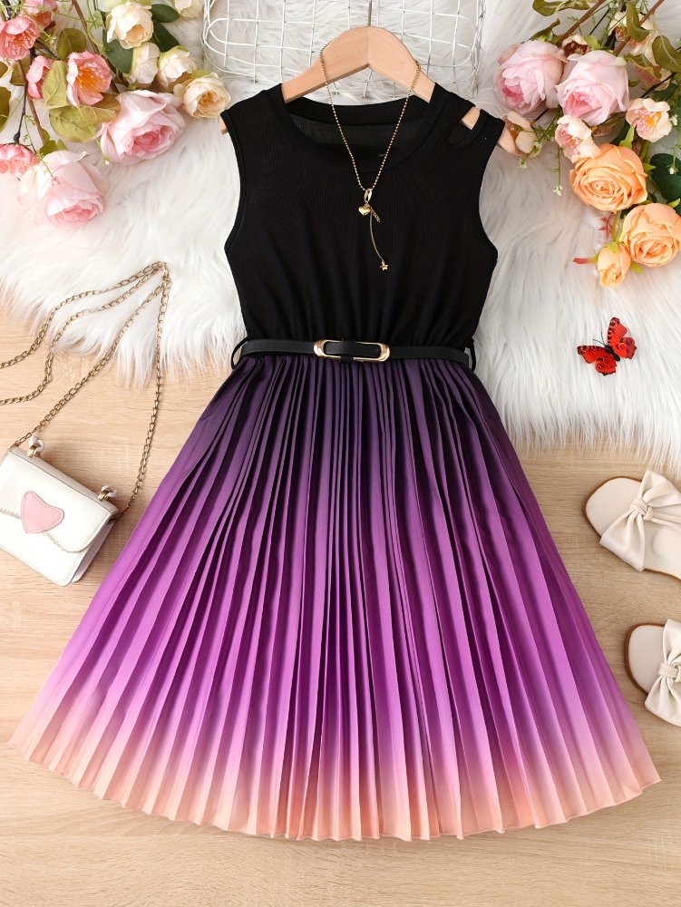 Vestido de niña, vestido negro con morado, parte de arriba negro y parte inferior con degradado morado y faja