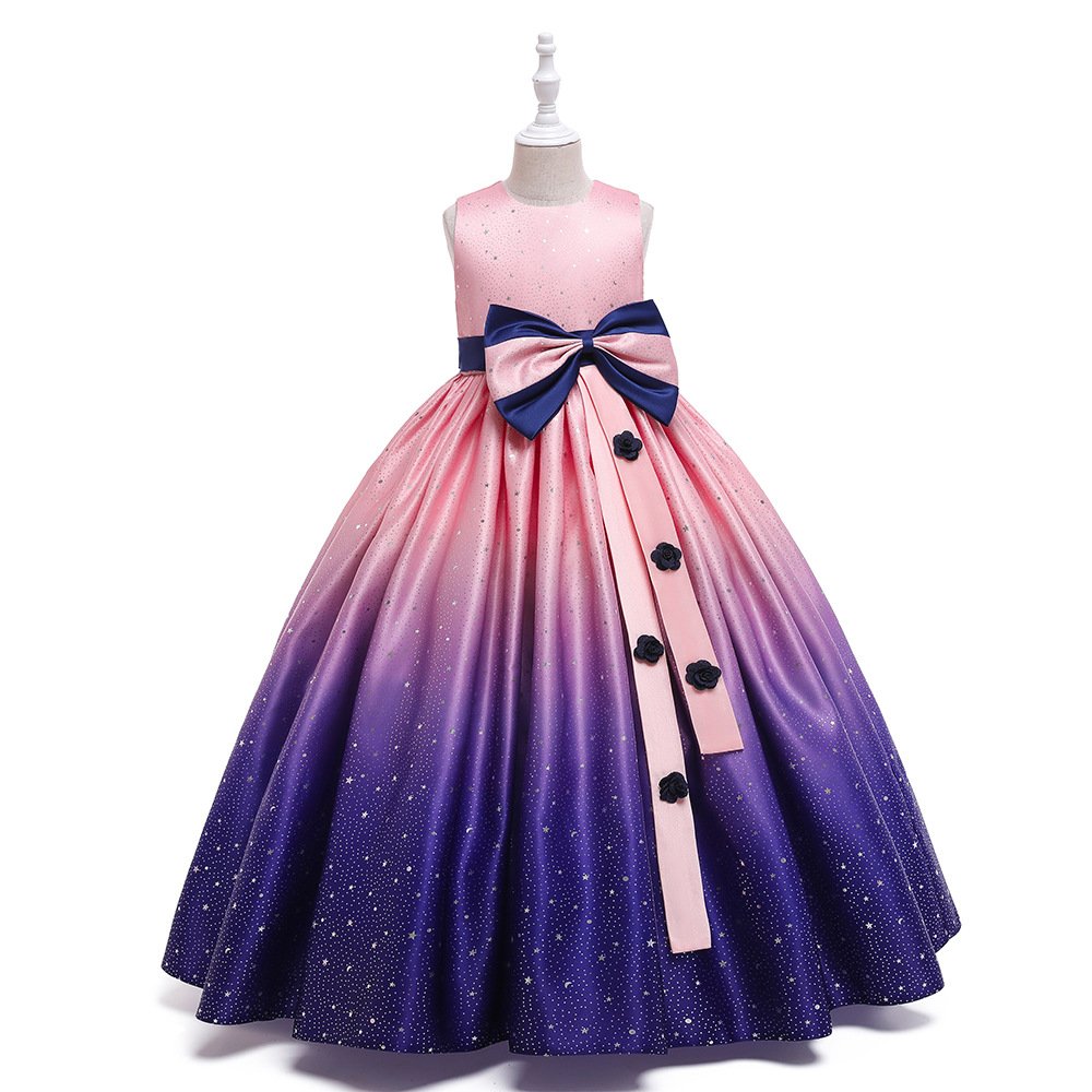 Vestido de niña, vestido rosado con morado, degradado con detalles de estrellas, y lazo grande en la cintura azul con rosado