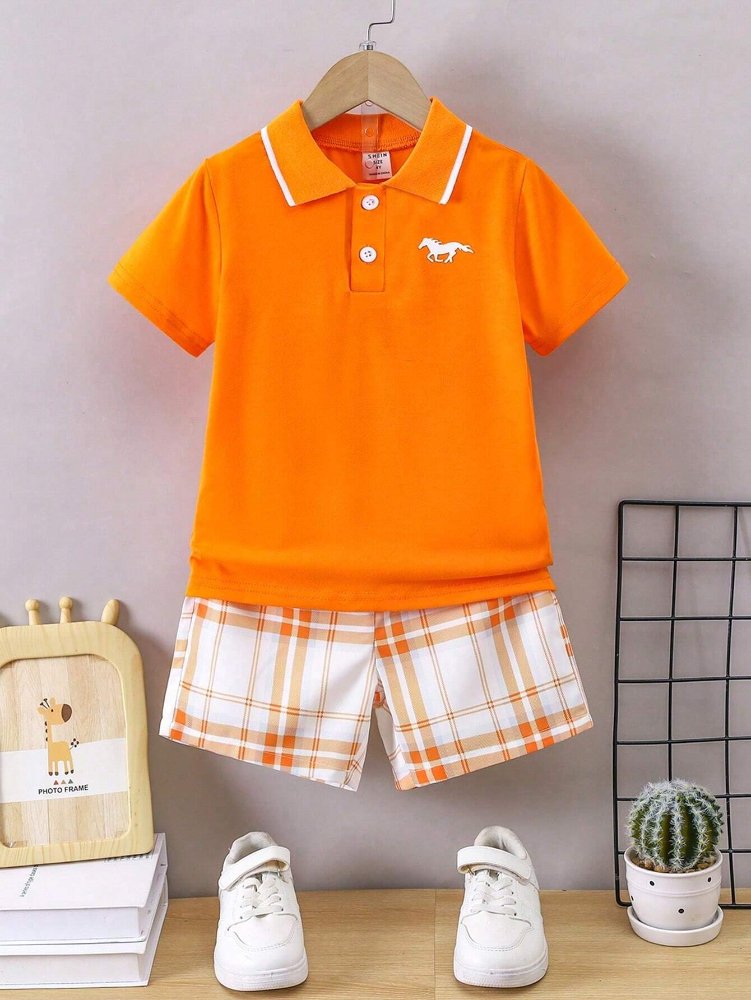 Traje de niño, traje de short cuadrado blanco con naranja y camisa naranja estilo polo