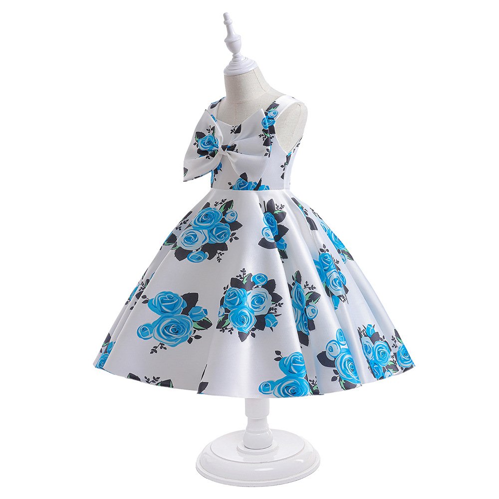 Vestido de niña, vestido blanco con detalles de flores azules, lazo grande en la parte arriba