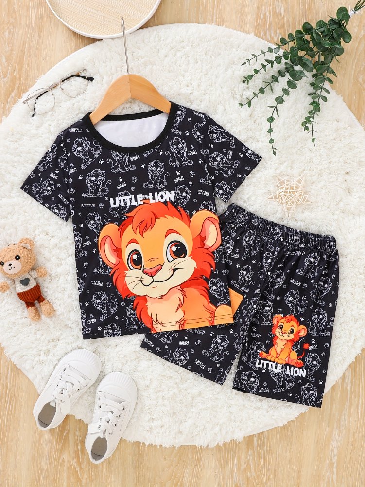 Traje de niño, traje de short y camisa negra con figuras de león en blancos y en naranja Little Lion