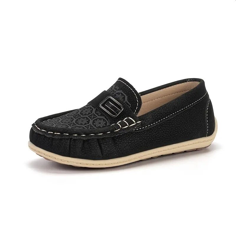 Zapatillas negras con grabado geométricos y suela blanca