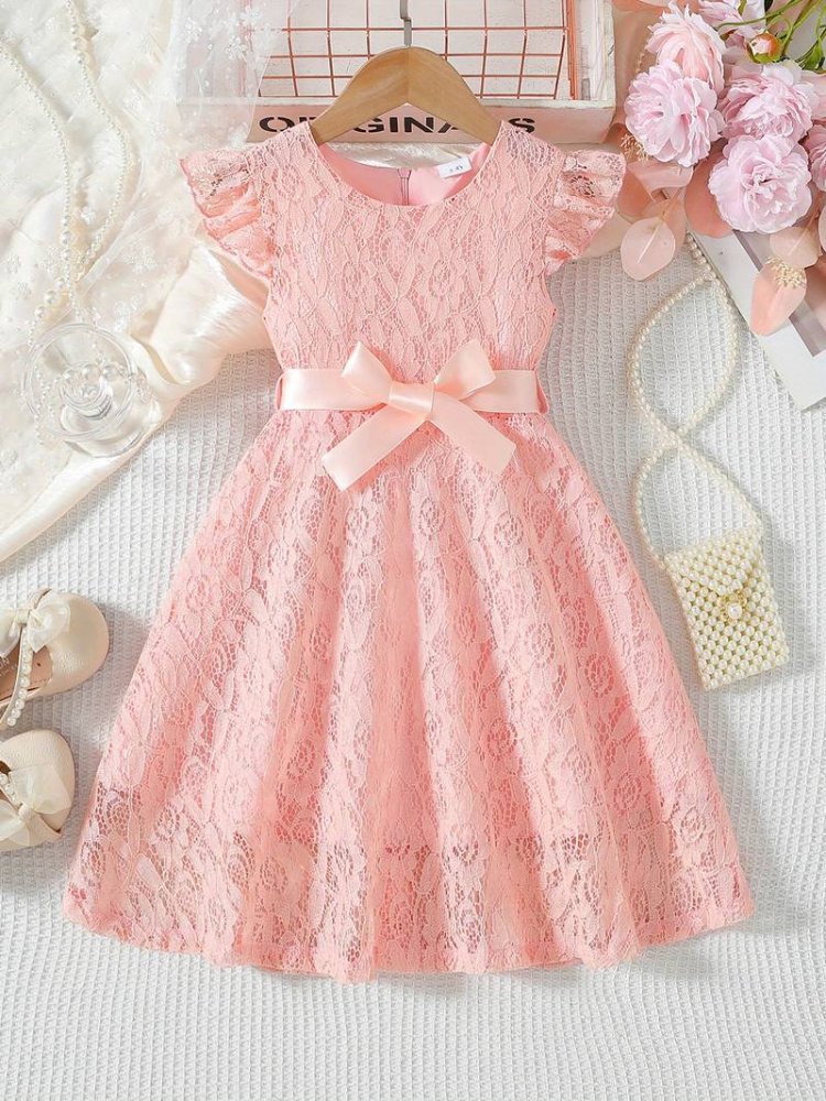 Vestido de niña, vestido mamón de blonda y vuelo en mangas, cinta en la cintura, vestido casual