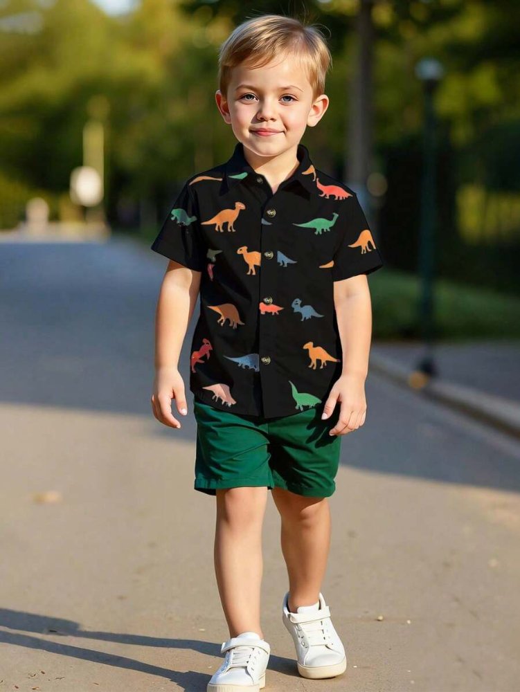 Traje de niño, traje de short verde y camisa manga corta negra con estampado de dinosaurio, conjunto casual