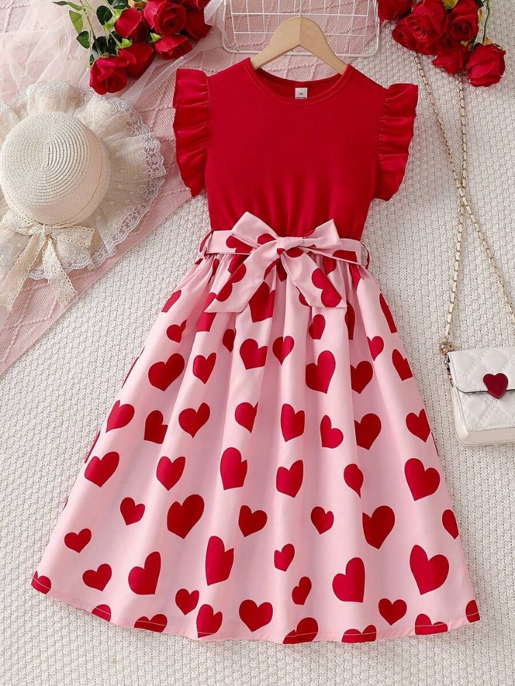 Vestido de niña, vestido rojo con rosado y estampado de corazones, volantes en las mangas y cinturón