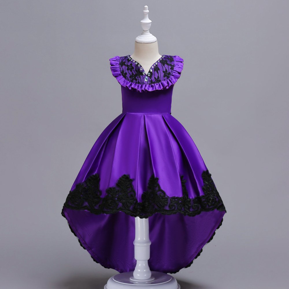 Vestido de niña, vestido morado con encaje negro en la parte de abajo y estilo cola