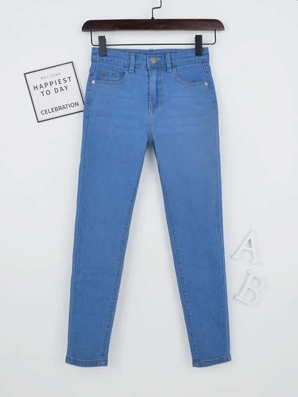 Ropa de niña, pantalón de niña estilo jeans celeste