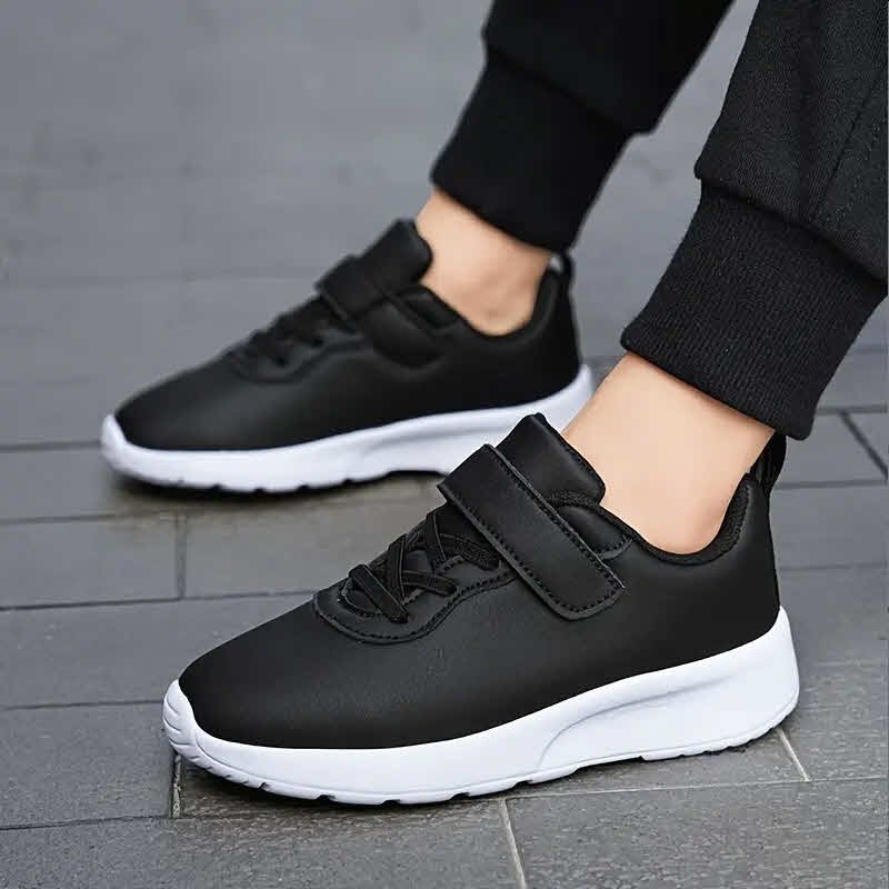 Zapatos deportivos negro casuales para chicos