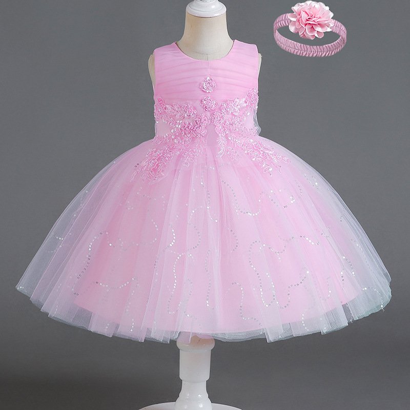Vestido de niña, vestido rosado con detalles de flores en la parte superior y piedras en la parte inferior, cintillo con flor