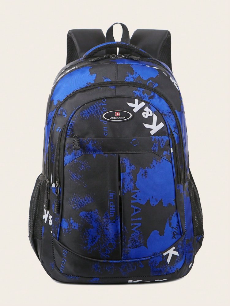 Mochila negra con figuras en azul y letras en blanco