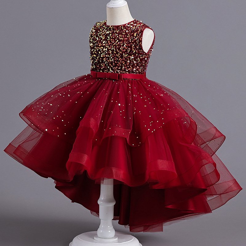 Vestido de niña, vestido rojo con lentejuelas en la parte de arriba y pringas doradas en la parte de abajo, sin manga